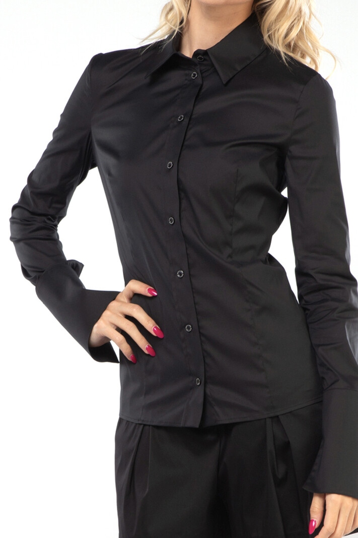 PATRIZIA PEPE Patrizia Pepe katoen stretch blouse met zilver fly logo bij manchette ZWART