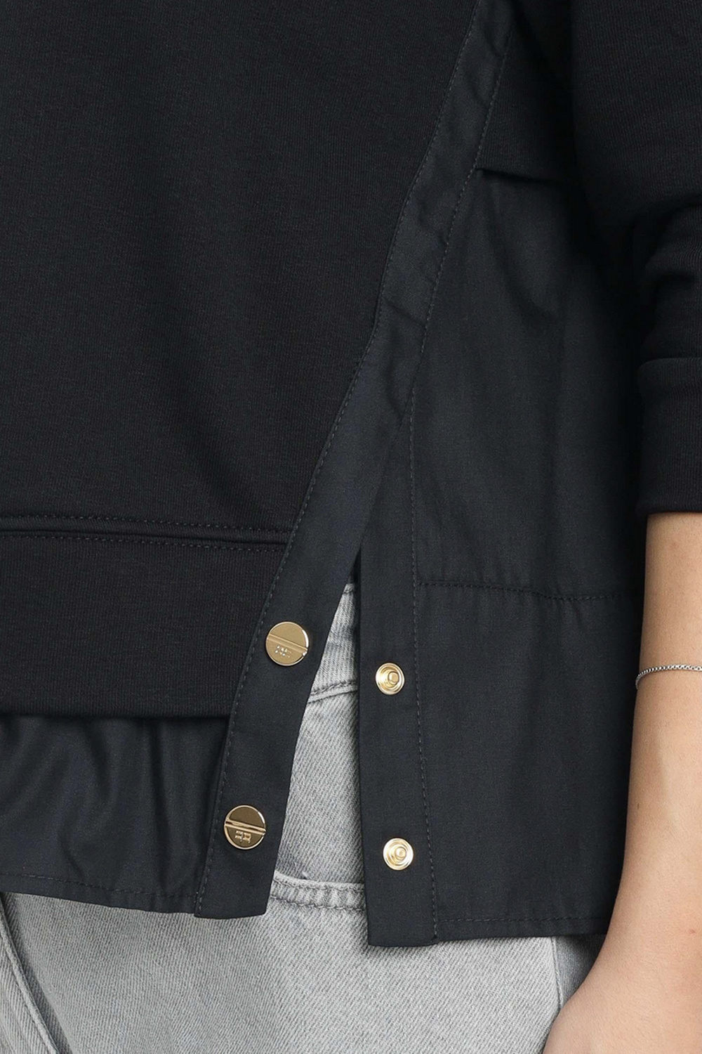 ELISABETTA FRANCHI Elisabetta Franchi knitted top with blouse with gold buttons  BLACK