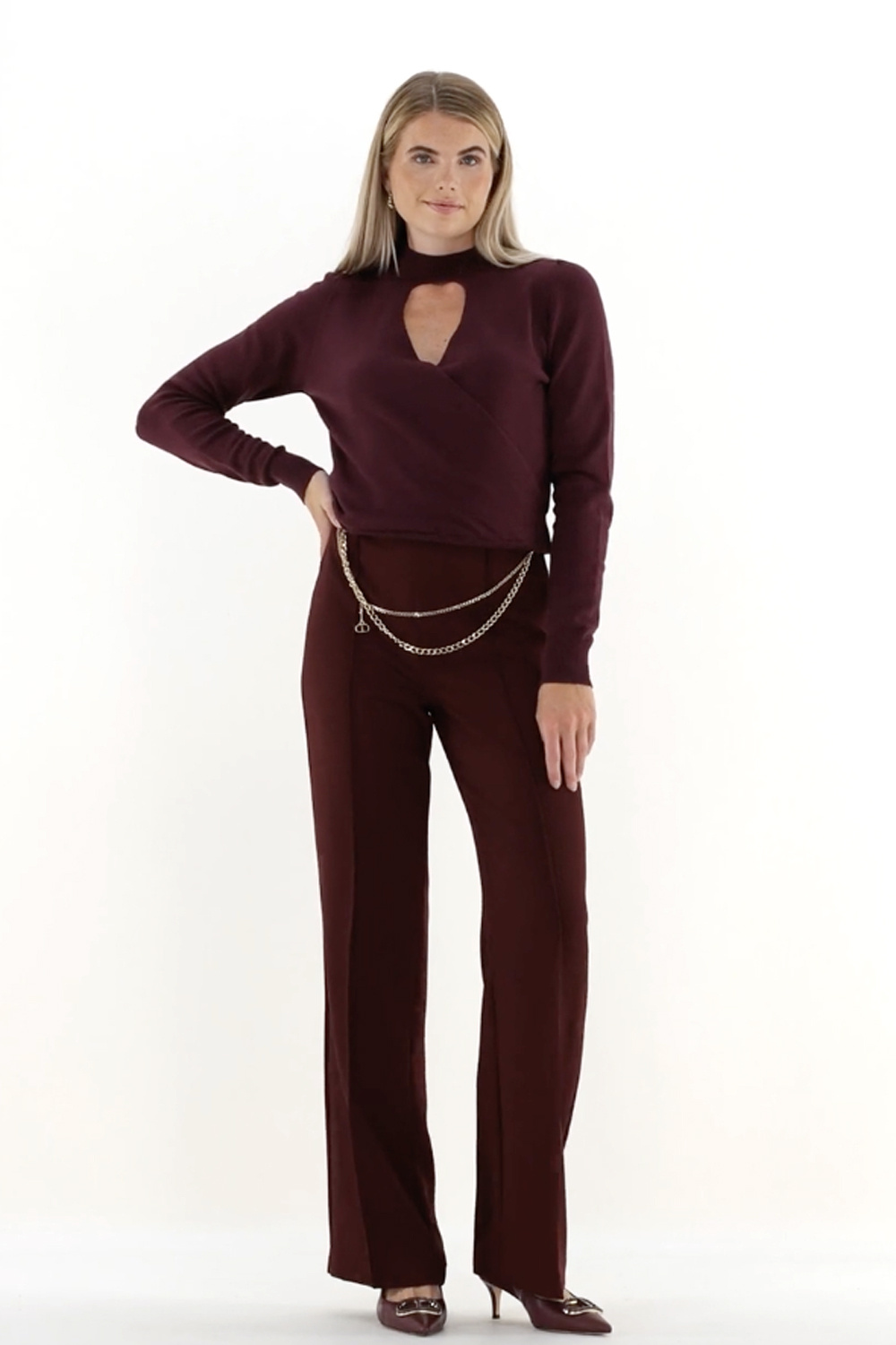 TWINSET Twinset flared trousers with gold chain belt Winetas / BORDEAUX RED