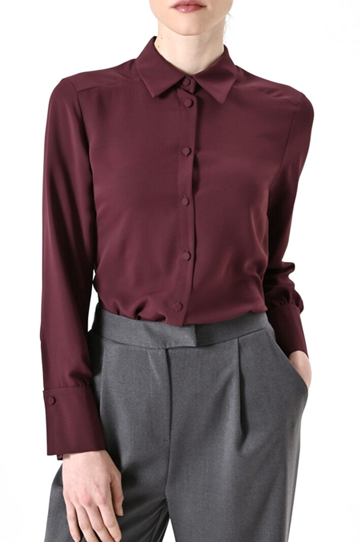 RINASCIMENTO Rinascimento blouse met in dezelfde stof knopen BORDEAUX ROOD