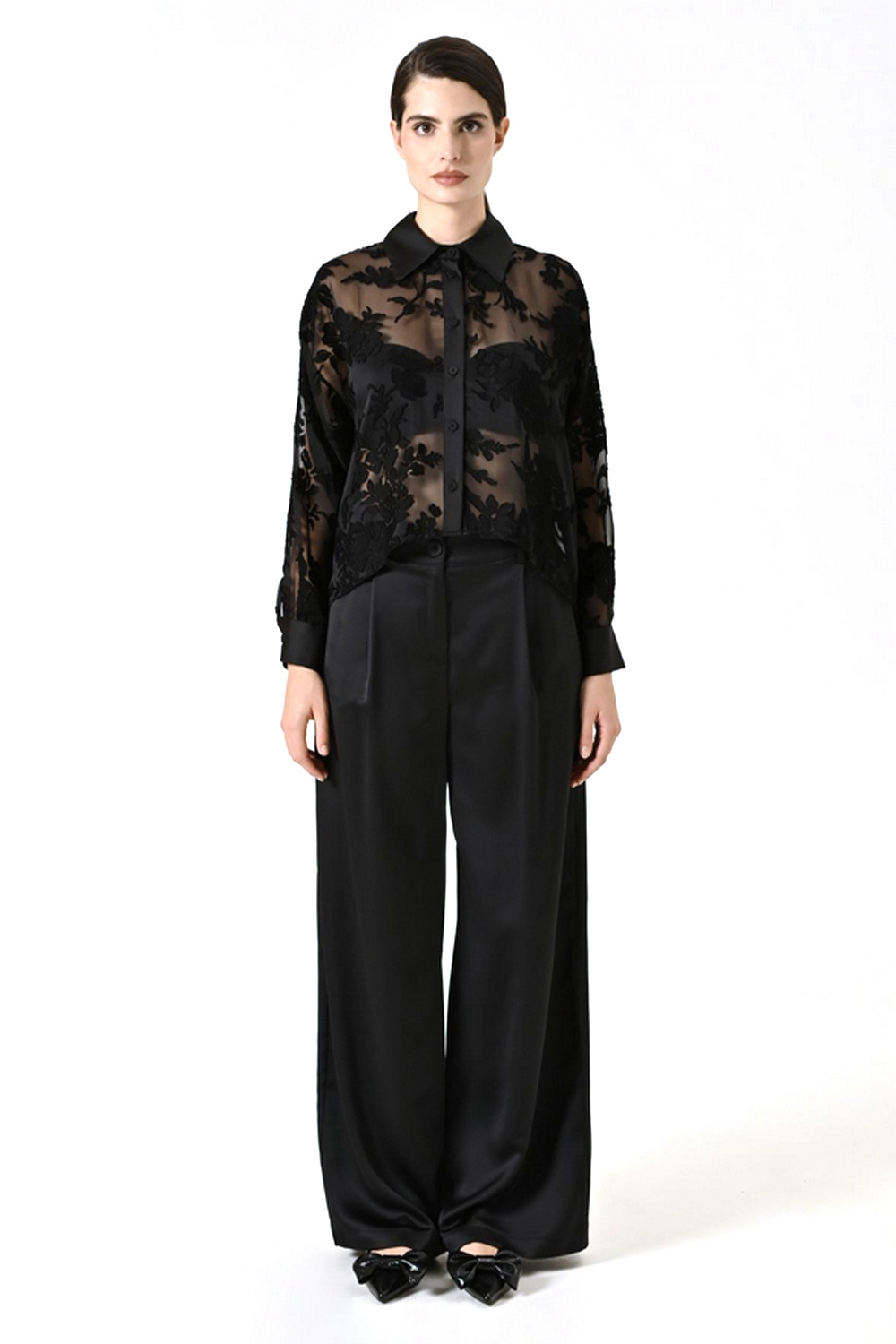 RINASCIMENTO Rinascimento transparante blouse met bloemenprint asymetrisch ZWART