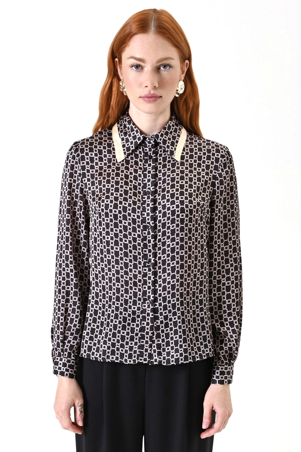 RINASCIMENTO Rinascimento satin-look blouse with chain print in beige / BLACK