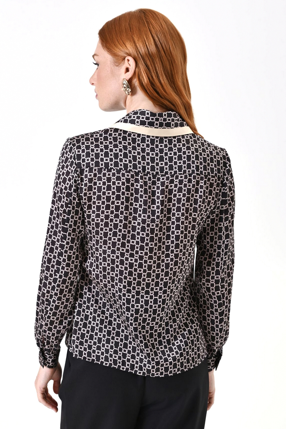 RINASCIMENTO Rinascimento satin-look blouse with chain print in beige / BLACK