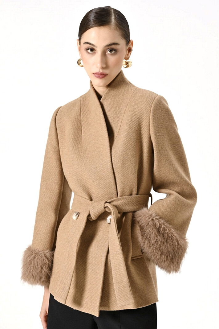 RINASCIMENTO Rinascimento mantel jas met fake fur / imitatiebont Beige / Camel