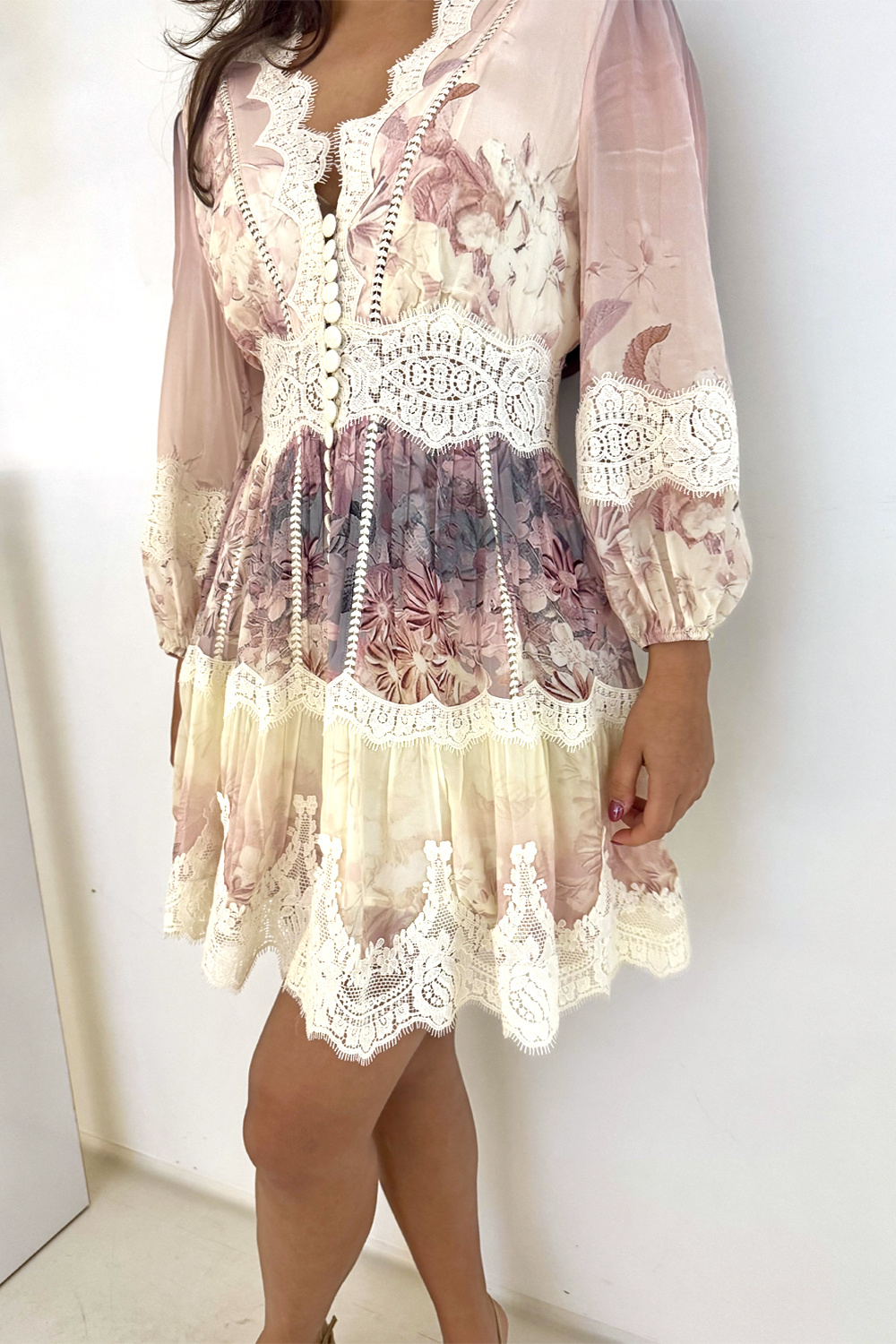 Dreamcatcher Dream Catcher V hals jurk met kant ROZE