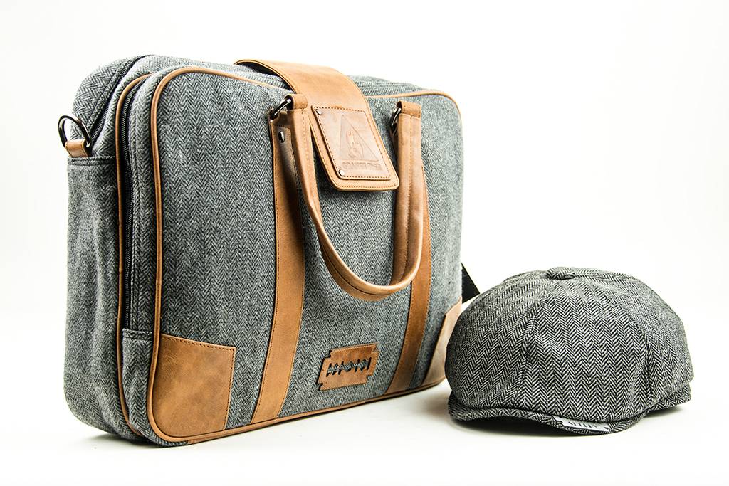 John - Tweed Laptop Bag - Grey/Brown