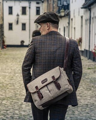 Bolsa de mensajero de tweed marrón
