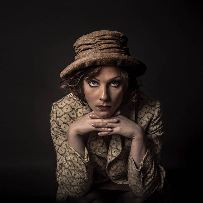Audrey bruin tweed