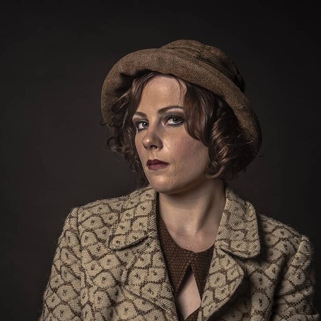 Audrey bruin tweed