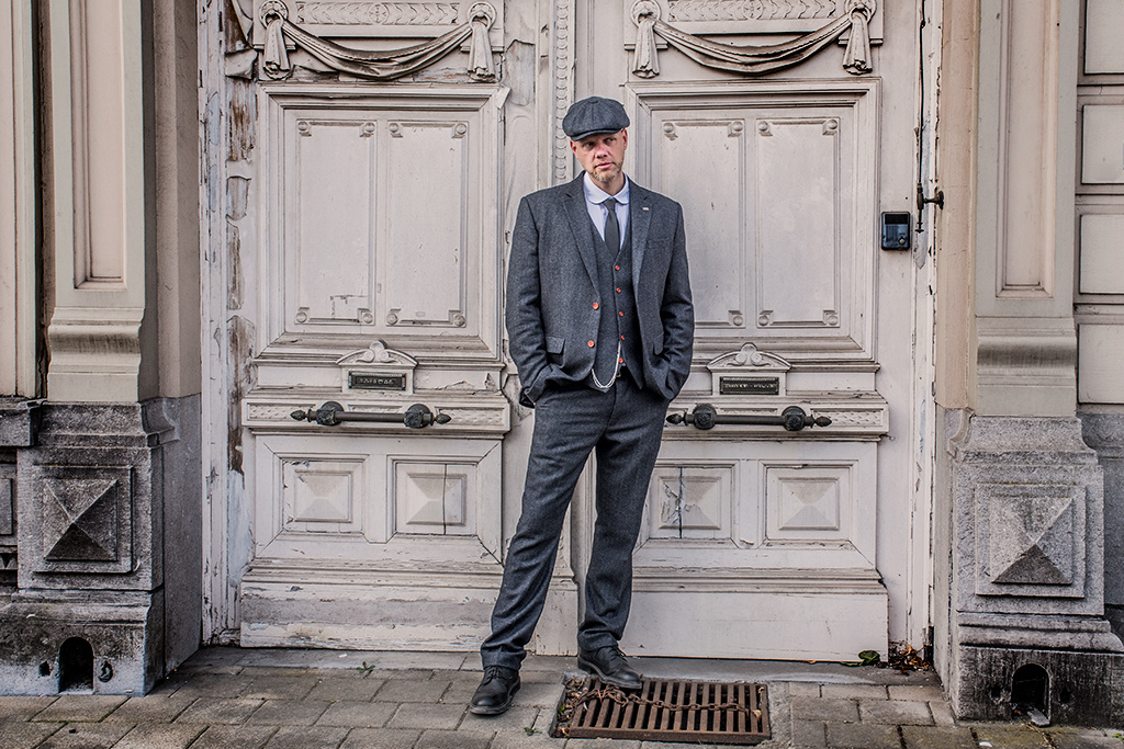 3-piece tweed suit  Charcoal Grey Herringbone