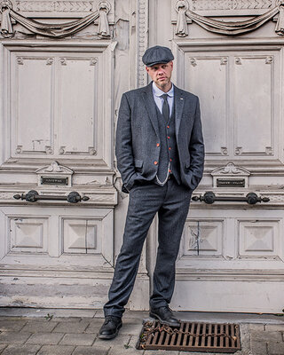 Costume sur mesure pour homme | costume 3 pièces | chevrons gris foncé | Thomas Shelby | Peaky Blinders