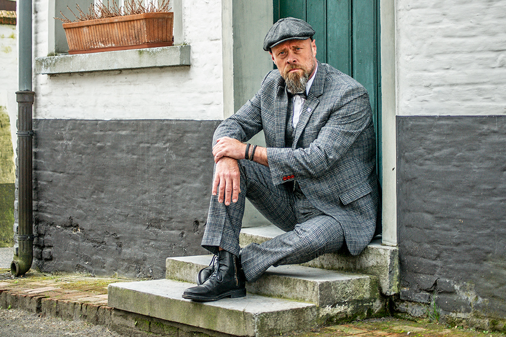 Traje sastre hombre | Traje 3 piezas | cuadros grises/azules | Charlie Strong | peaky blinders