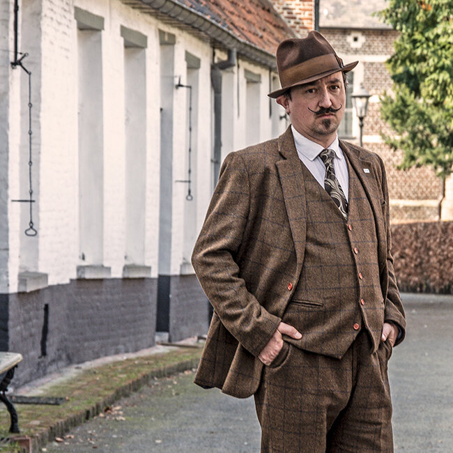 Men's tailored suit | 3-piece suit | brown Windowpane tweed | Michael Gray | Peaky Blinders
