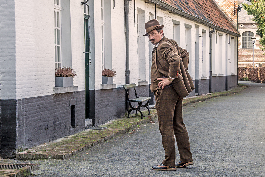 Men's tailored suit | 3-piece suit | brown Windowpane tweed | Michael Gray | Peaky Blinders