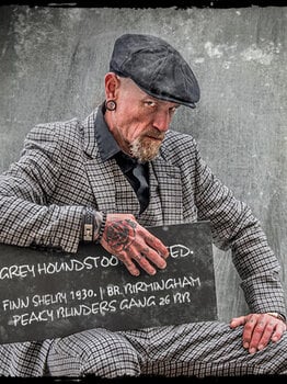 Finn Houndstooth suit