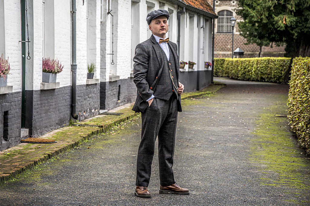 Traje de tweed de piezas de Tweed de Ventana Gris Shelby Brothers