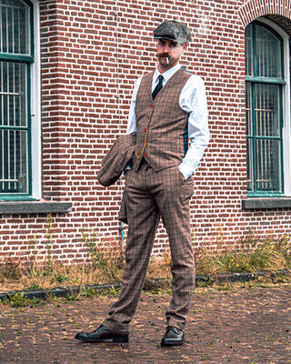 Men's tailored suit | 3-piece suit | brown/beige Prince of Wales | Arthur Shelby | Peaky Blinders