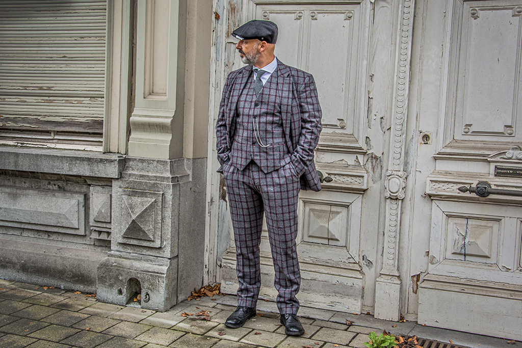 Costume pièces en tweed à carreaux gris et rouge Shelby Brothers