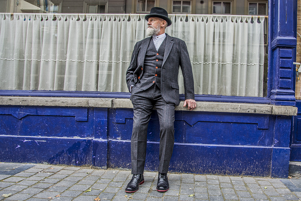 Traje Alfie Tweed negro en espiga Shelby Brothers
