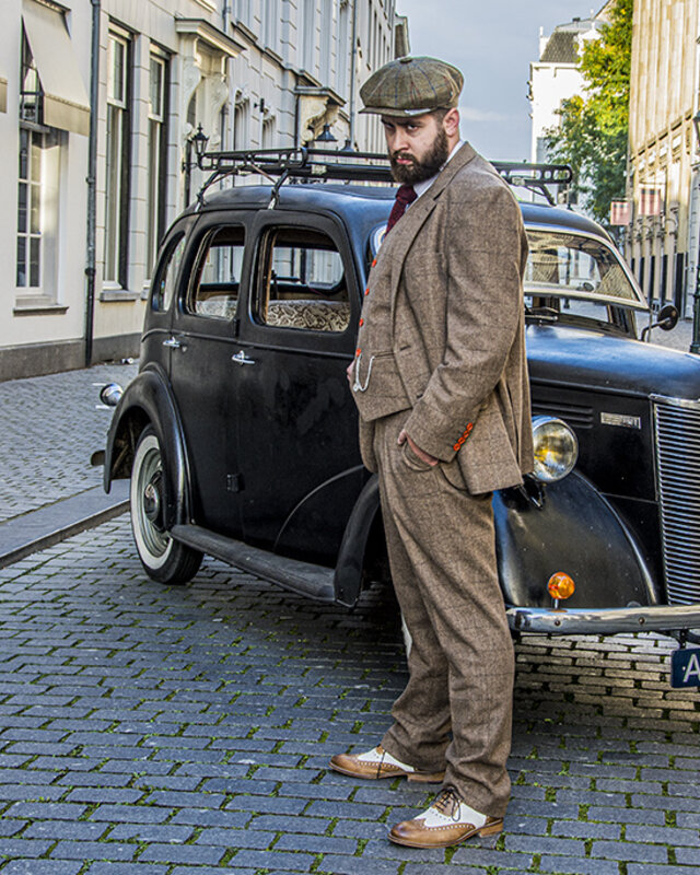 Herren Maßanzug | 3-teiliger Anzug | brauner Fischgrätenanzug | Danny Whizz-Bang | Peaky Blinders