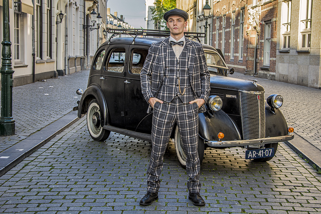 Traje de 3 piezas de tweed de cuadros grises