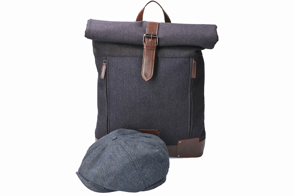 Bonnie Tweed Roll Top Backpack Blauw Bruin By Shelby Brothers Ltd.