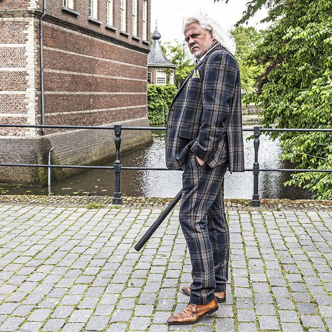 Men's tailored suit | 3-piece suit | midnight blue plaid | Danny Whizz-Bang | Peaky Blinders
