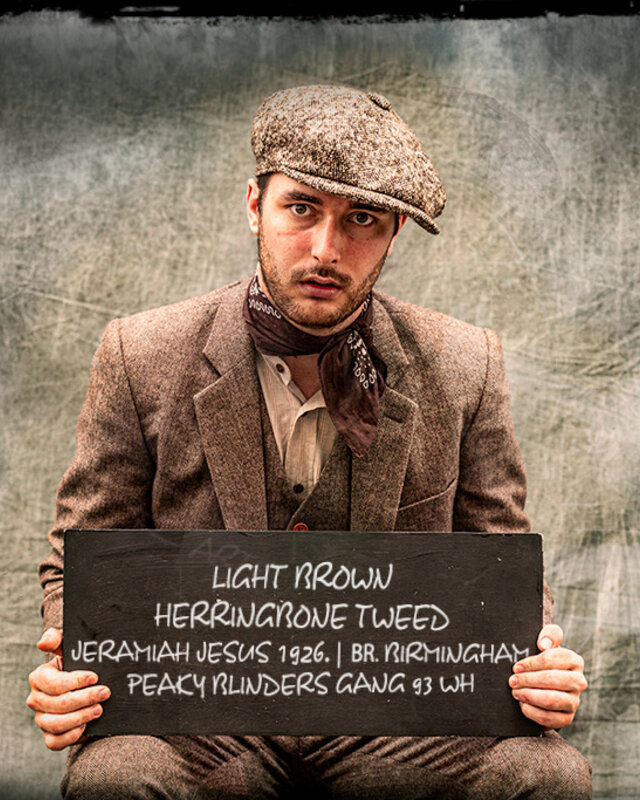 Herren Maßanzug | 3-teiliger Anzug | brauner Fischgrätenanzug | Jeremiah Jesus | Peaky Blinders
