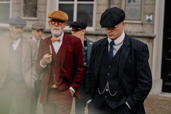 Peaky Blinders outfits voor heren zijn er in verschillende stijlen.