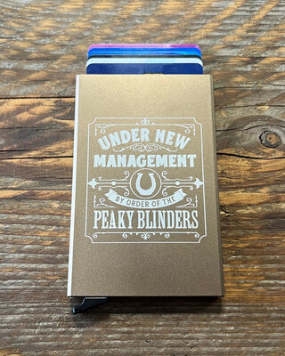 Protector de tarjetas Shelby bronce