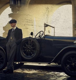 A2  Póster Tommy Shelby con coche - Peaky Blinders