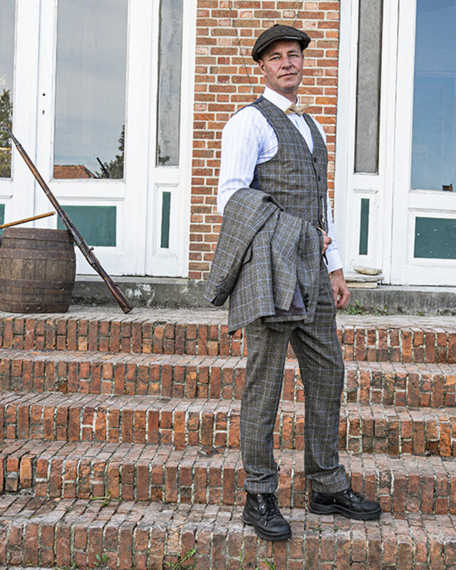 Tailored suit for men | 3-piece suit | Brown-Blue Prince of Wales | Billy Kimber | Peaky Blinders