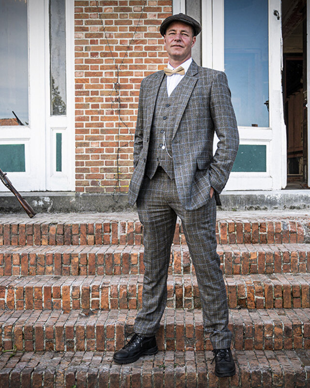 Tailored suit for men | 3-piece suit | Brown-Blue Prince of Wales | Billy Kimber | Peaky Blinders