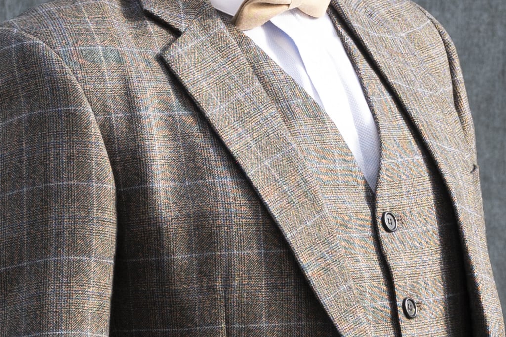 3-piece tweed suit  Brown & blue Prince of Wales