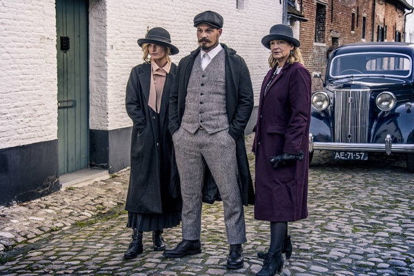 Kleed je naar jouw favoriete personage van de Peaky Blinders met onze kleding voor dames.