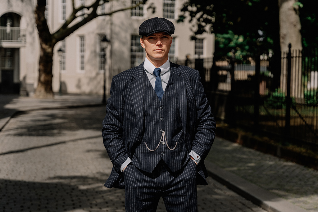 3-piece tweed suit  Classic Navy Chalk Stripe