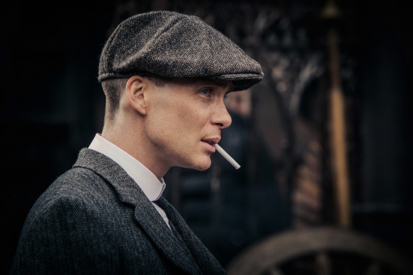 De kenmerkende authentieke Engelse flatcap is onmisbaar en maakt jouw Peaky Blinders outfit compleet.