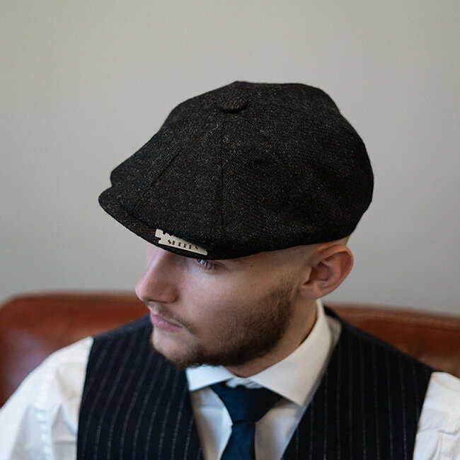 Heather Gorra Archie | Negra | 8 paneles | 100% lana Twill