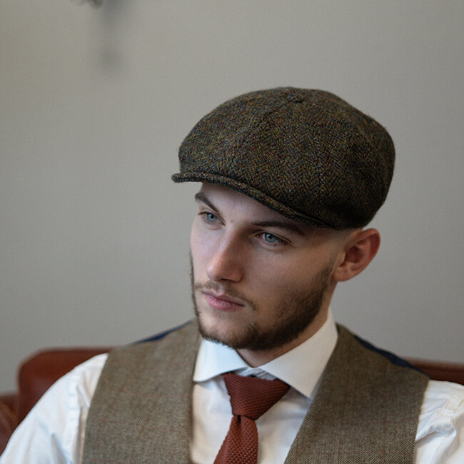 Heather Arran Pet | Harris Tweed | 8-panelen | Bosgroen
