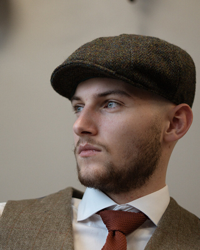 Heather Arran Pet | Harris Tweed | 8-panelen | Bosgroen