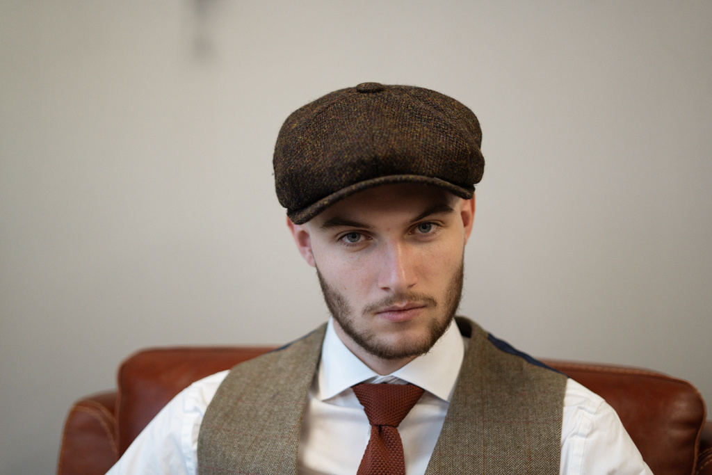 Newsboy Harris Tweed Cap Bruin By Shelby Brothers Ltd.