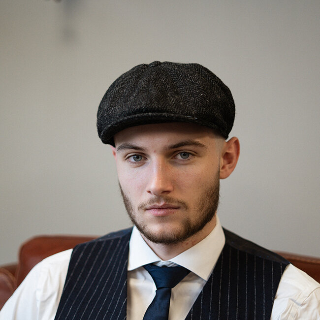Heather Arran Cap | Harris Tweed | 8-panels | Black