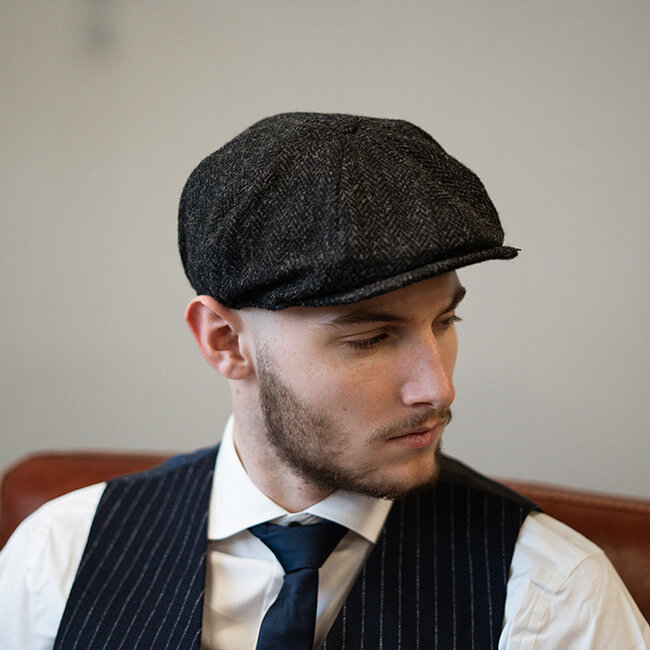 Heather Arran Cap | Harris Tweed | 8-panels | Black