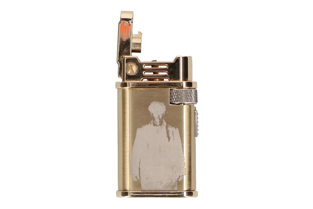 Thomas's golden lighter