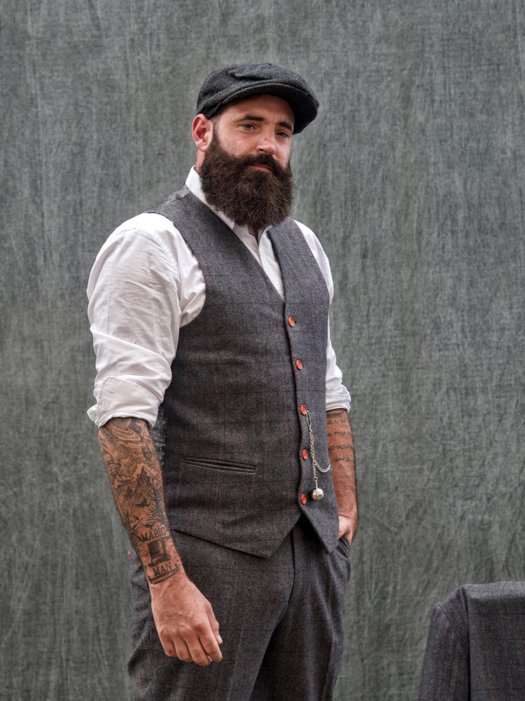 Herren Maßanzug | 3-teiliger Anzug | grau/rot kariert | Aberama Gold | Peaky Blinders