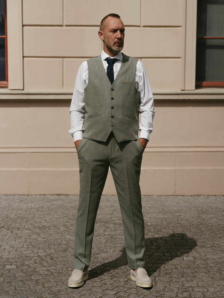 Cavani Limehouse Sage | Suit for men | 3-piece suit | Sage green | Aberama Gold