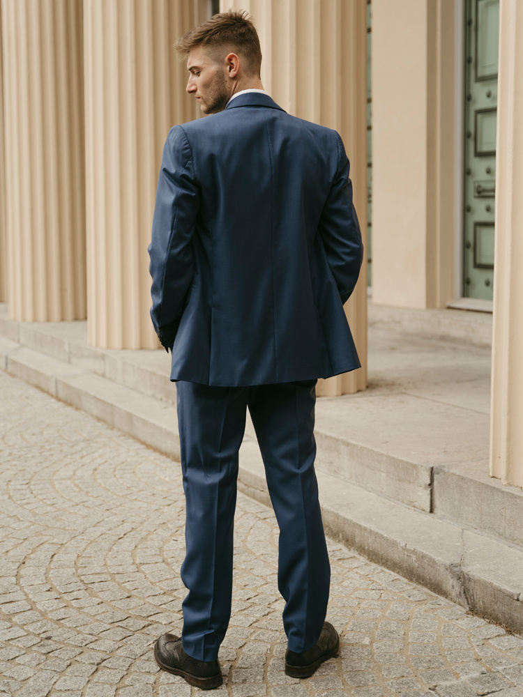 Men's tailored suit | 3-piece suit | Classic Navy | worsted wool | Lightweight & breathable