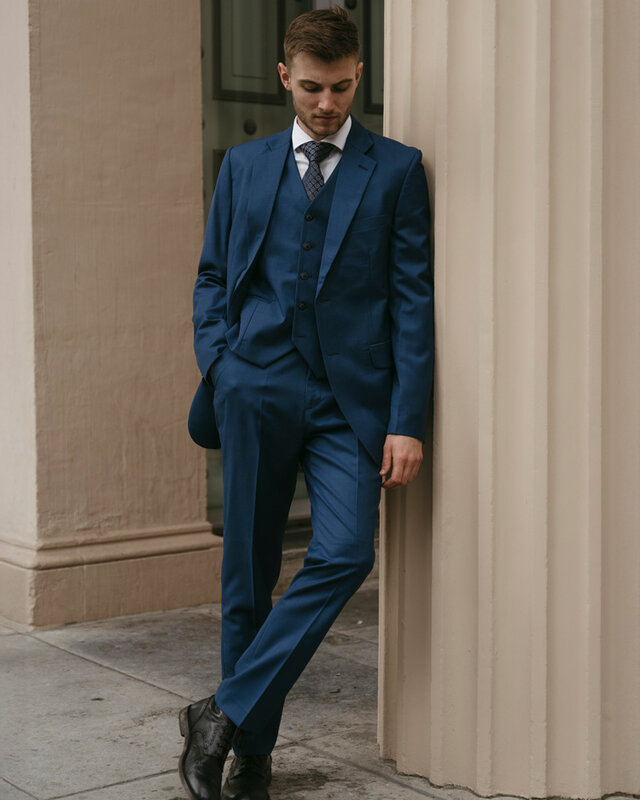 Men's tailored suit | 3-piece suit | Classic Navy | worsted wool | Lightweight & breathable
