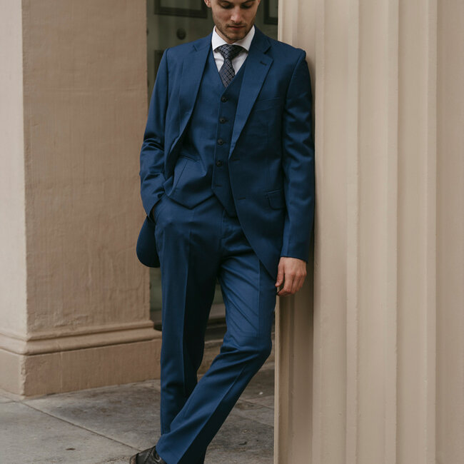 Costume sur mesure pour homme | Costume 3 pièces | Bleu Marine | Laine peignée | Léger et respirant