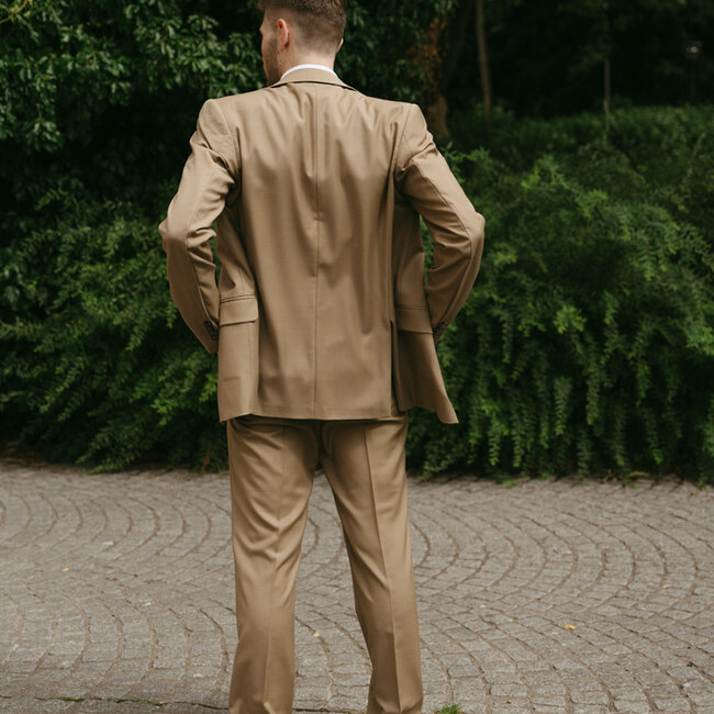 Men's tailored suit | 3-piece suit | Classic Khaki | worsted wool | Lightweight & breathable